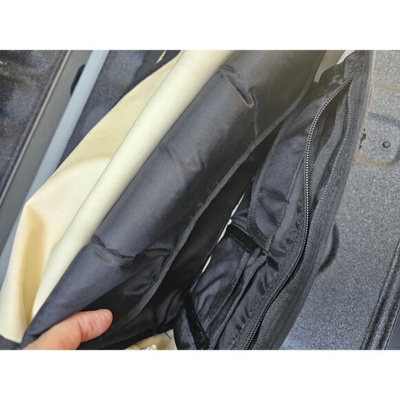 Lightly Used - Timbuk2 Smaller Photography Messenger Bag - Black EUC - Picture 12 of 16